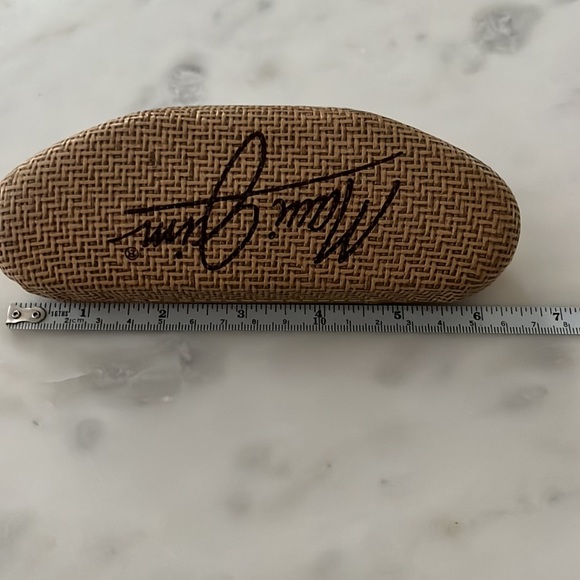 Maui Jim sunglasses case - Picture 6 of 8